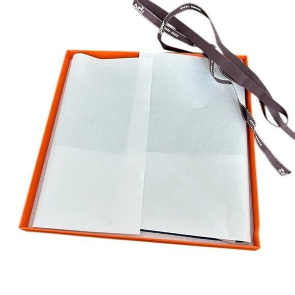 Hermes Gavroche Twill Voitures En Equilibre 45 Marine Square Scarf Handkerchief - Picture 7 of 8